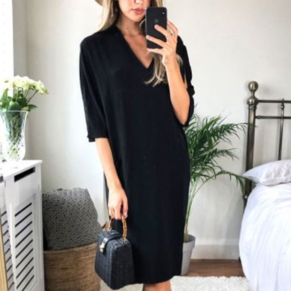 AKIRA Dresses & Skirts - Quarter Sleeve V Neck T Shirt Dress